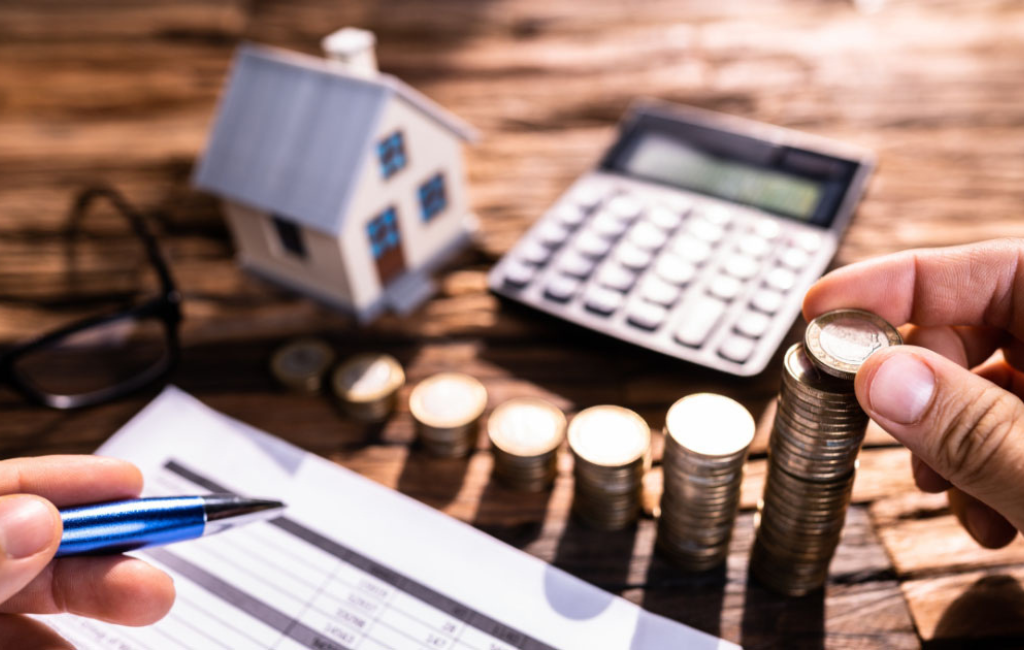 Mortgage vs super: where should I put my extra money?